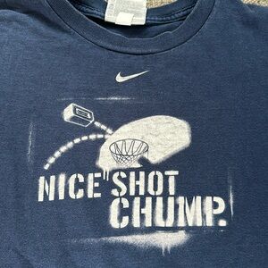 Nike Boys Navy White Basketball Short Sleeve T-shirt Size 14-16 Large